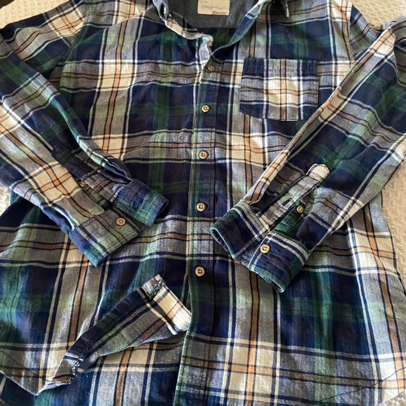 Flannel shirt - Picture 2 of 3